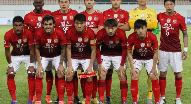 关于广州恒大主场征服重庆斯威，全面占据优势的信息